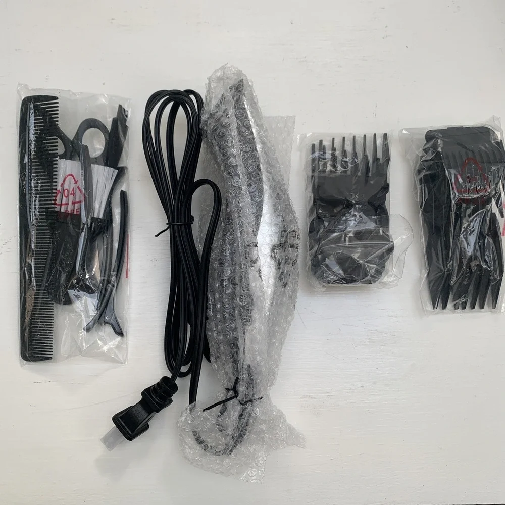 Remington Men's Electric Trimmer A Cut Above Haircut Kit 22pcs - NWB